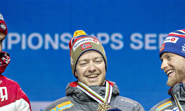 Bolsjunov tok tak i Sundby og ropte: - Skjerp deg